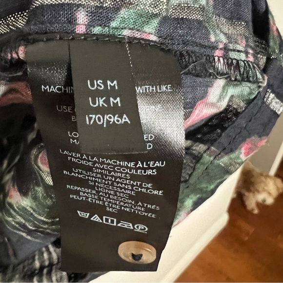 Anthropologie Pilcro Ruffled Button Front Sleeveless Blouse Black Print Top M - Picture 10 of 12